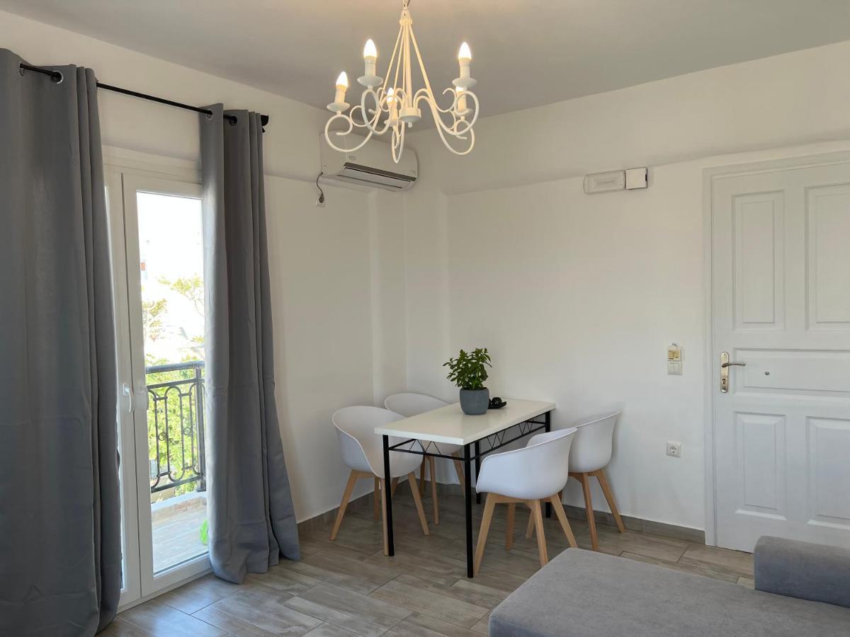 Filia suite-apartment Agia Anna  Exteriör bild
